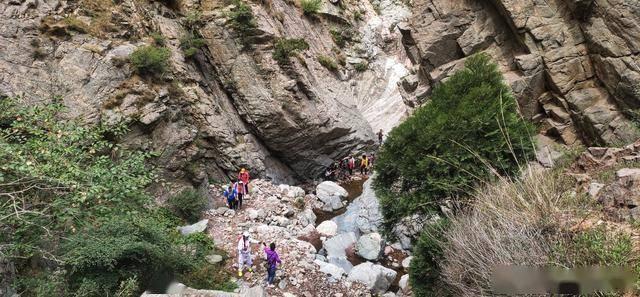 悬崖跳水运动